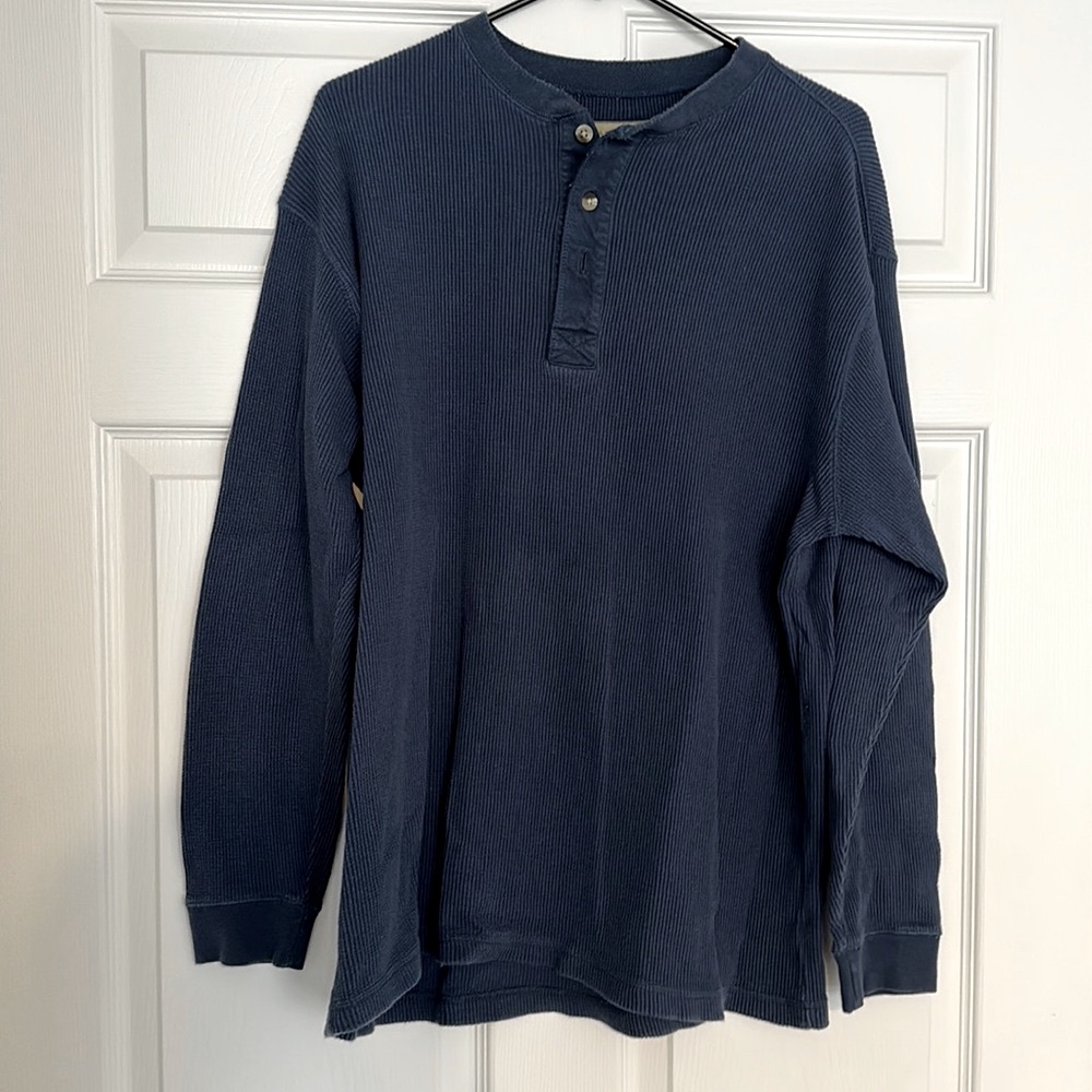 Men’s Medium Blue Henley Shirt 5/$25